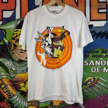 Load image into Gallery viewer, Y2K Looney Tunes Group Tee Size Medium
