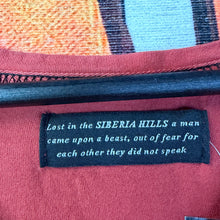 Load image into Gallery viewer, Siberia Hills Red Long Sleeve Size Large