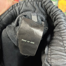 Load image into Gallery viewer, Fear of God Sixth Collection Sweatpants Size Large