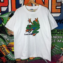 Load image into Gallery viewer, Vintage 90s Cancun Mexico Frog Graphic Tee Size XL