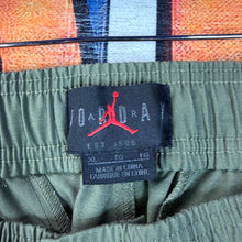 Load image into Gallery viewer, NWT Cactus Jack Jordan Cargo Pants Size XL