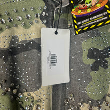 Load image into Gallery viewer, NWT Vale Lives Camo Rhinestone Button Up Shirt Size XL