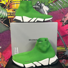Load image into Gallery viewer, Balenciaga Speed Trainer Vert Fluo (Neon Green) Size 15