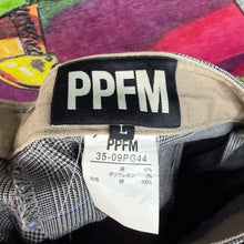 Load image into Gallery viewer, PPFM Plaid Zipper Pants Size 32”