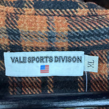 Load image into Gallery viewer, Vale Rhinestone Flannel Button Up Size XL