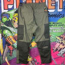 Load image into Gallery viewer, NWT Cactus Jack Jordan Cargo Pants Size XL