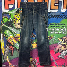 Load image into Gallery viewer, PPFM Zipper Pocket Jeans Size 32”
