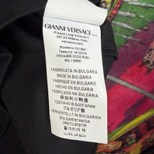 Load image into Gallery viewer, NWT Versace Medusa Greca Border Tee Size XS