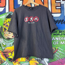 Load image into Gallery viewer, Vintage Y2K No Boundaries “No Fun” Tee Size Large