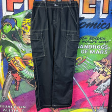 Load image into Gallery viewer, True Religion Jet Black Cargo Pants Size 30
