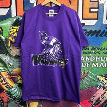 Load image into Gallery viewer, Vintage 90’s Minnesota Vikings Tee Size Large