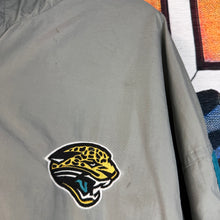 Load image into Gallery viewer, Y2K Jacksonville Jaguars Windbreaker Jacket Size XL