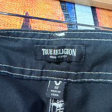 Load image into Gallery viewer, True Religion Bobby Baggy Jet Black Cargo Pants Size 32