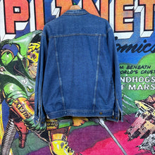 Load image into Gallery viewer, Vintage 90s Lifetrends Denim Jacket Size Large