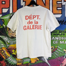 Load image into Gallery viewer, Galley Dept “DÉPT da la GALERIE” Tee Size Medium