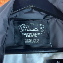Load image into Gallery viewer, Vale Forever Liberty Down Puffer Coat Size Medium
