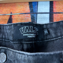 Load image into Gallery viewer, Vale Forever Cluster Jorts Size 38”
