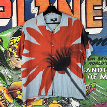 Load image into Gallery viewer, Stüssy ‘Halftone Flower’ Button Up Size Small
