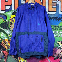 Load image into Gallery viewer, Vintage 90s Nike ACG Windbreaker Jacket Size XL

