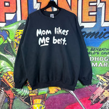 Load image into Gallery viewer, Vintage " Mom Likes Me Best. " Sweatshirt Size Large
