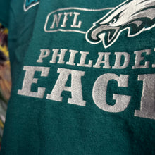 Load image into Gallery viewer, Y2K Philadelphia Eagles Tee Size Youth Medium
