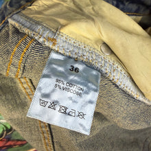 Load image into Gallery viewer, Vale Forever Rainstorm V2 Jorts Size 36”￼
