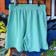 Load image into Gallery viewer, Eric Emanuel EE Yucca Bolt Basic Shorts Size Medium
