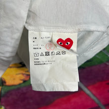 Load image into Gallery viewer, COMME des GARÇON PLAY Multi Heart Size XL
