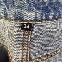 Load image into Gallery viewer, Basket Gallery LAX Baggy Denim Size 34
