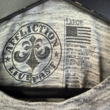 Load image into Gallery viewer, Y2K Xtreme Couture White Tee Shirt Size 2XL

