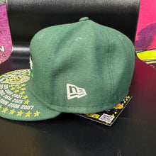 Load image into Gallery viewer, Supreme Undisputed Box Logo New Era Fitted Hat Size 7 1/8
