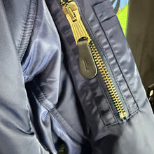 Load image into Gallery viewer, GV Gallery Raspberry Hills Navy Blue Bomber Jacket Size Medium
