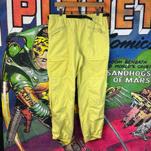 Load image into Gallery viewer, Supreme Utility Belted Cargo Pants Size Small

