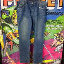 Load image into Gallery viewer, True Religion Ricky Relaxed Straight Denim Size 38

