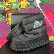 Load image into Gallery viewer, Louis Vuitton LV Alpine Boots Black Size LV 9.5
