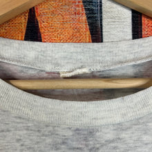 Load image into Gallery viewer, Vintage 80s Les Fins De Mois Tee Size XL
