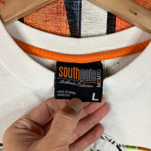 Load image into Gallery viewer, Y2K Southpole Logo Tee Size L
