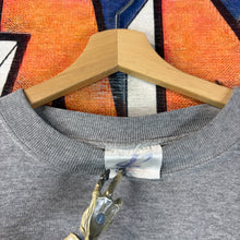 Load image into Gallery viewer, Y2K Tennessee Titans Sweater Size Medium￼
