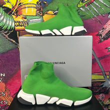 Load image into Gallery viewer, Balenciaga Speed Trainer Vert Fluo (Neon Green) Size 15
