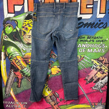 Load image into Gallery viewer, G-Star 3D Knee Rackam Jeans Size 36"
