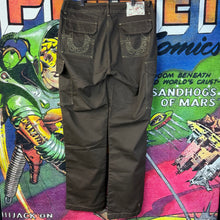 Load image into Gallery viewer, True Religion Warped Horseshoe Brown Cargo Pants Size 30
