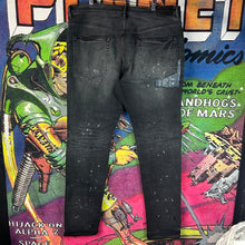 Load image into Gallery viewer, Purple Brand Paisley Ripped Skinny Jeans Black Size 38”
