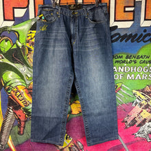 Load image into Gallery viewer, Y2K Akademiks Jeans Size 36"

