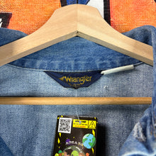 Load image into Gallery viewer, Vintage 90s Wrangler Denim Jacket Size XL
