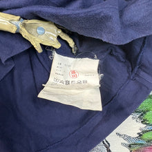 Load image into Gallery viewer, Comme des Garçons PLAY Navy Tee Size XL
