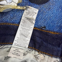 Load image into Gallery viewer, Von Dutch Original Straight Leg Denim Jeans Size 32
