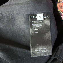 Load image into Gallery viewer, Balenciaga Track Pants Size Small
