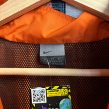 Load image into Gallery viewer, Y2K Nike Windbreaker Size XL

